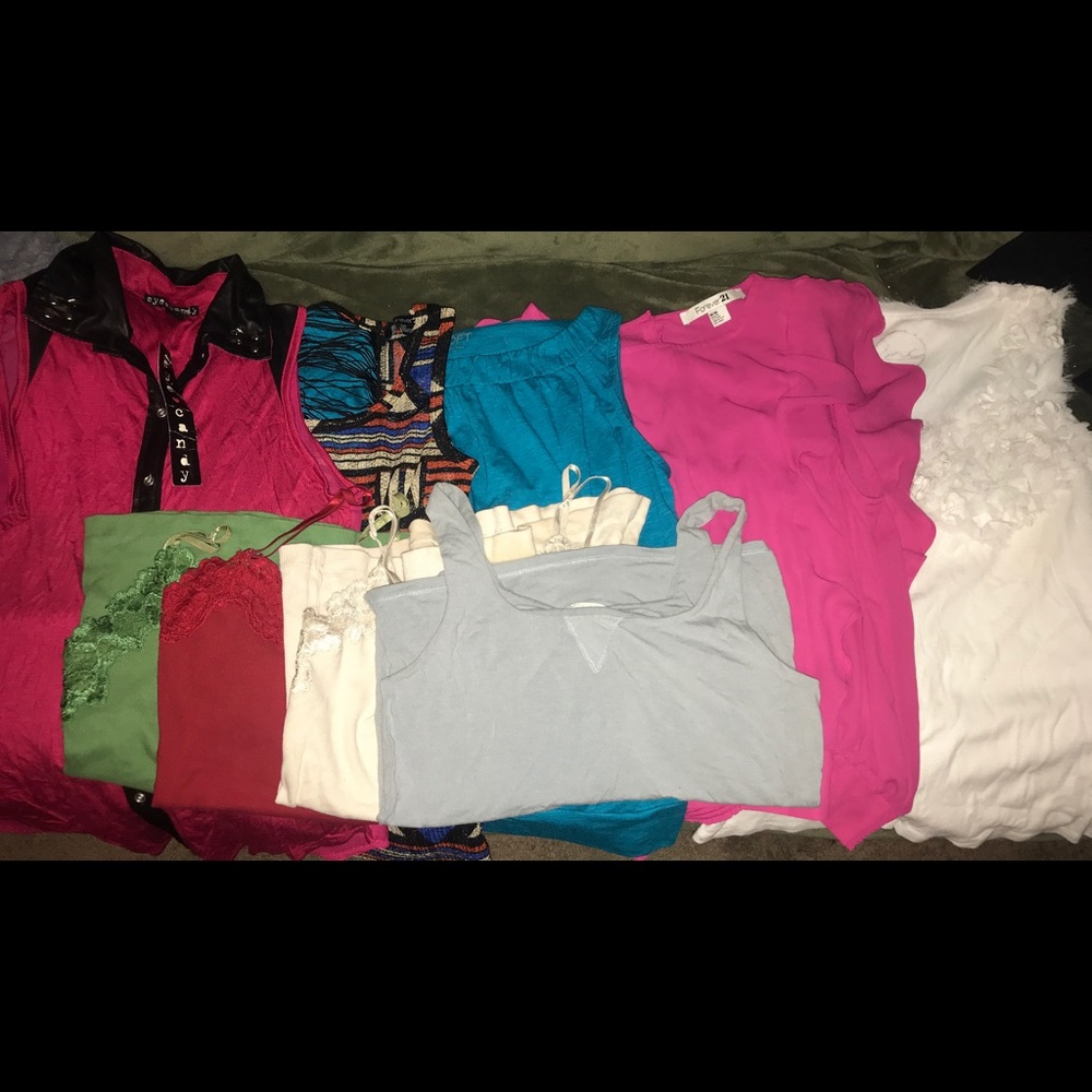 Lot of 9 tank/sleeveless tops, SM/MED